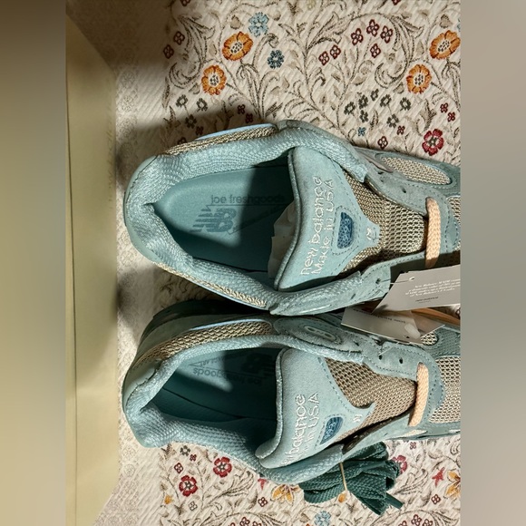 NEW BALANCE JOE FRESHGOODS WMNS 993 MADE IN USA PERFORMANCE ART ARCTIC BLUE Sz 8 - Picture 7 of 11